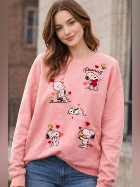 Peanuts Snoopy Heart Graphic Pink Sweatshirt